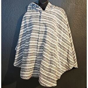 Pendleton Wool Cape From The Limited Portland Collection Cream Black Gray
